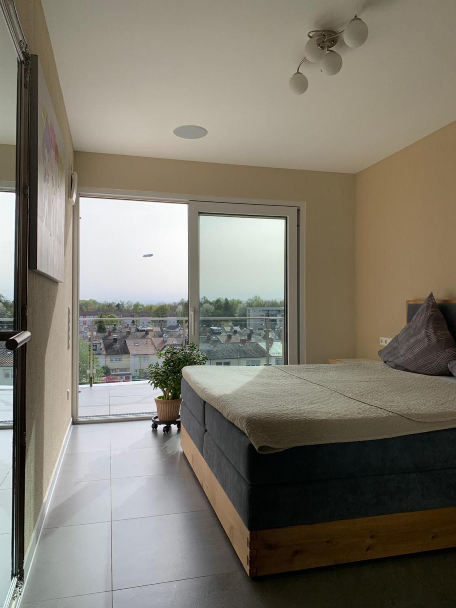 Penthouse Apartment Mit Alpenblick Friedrichshafen Eksteriør bilde