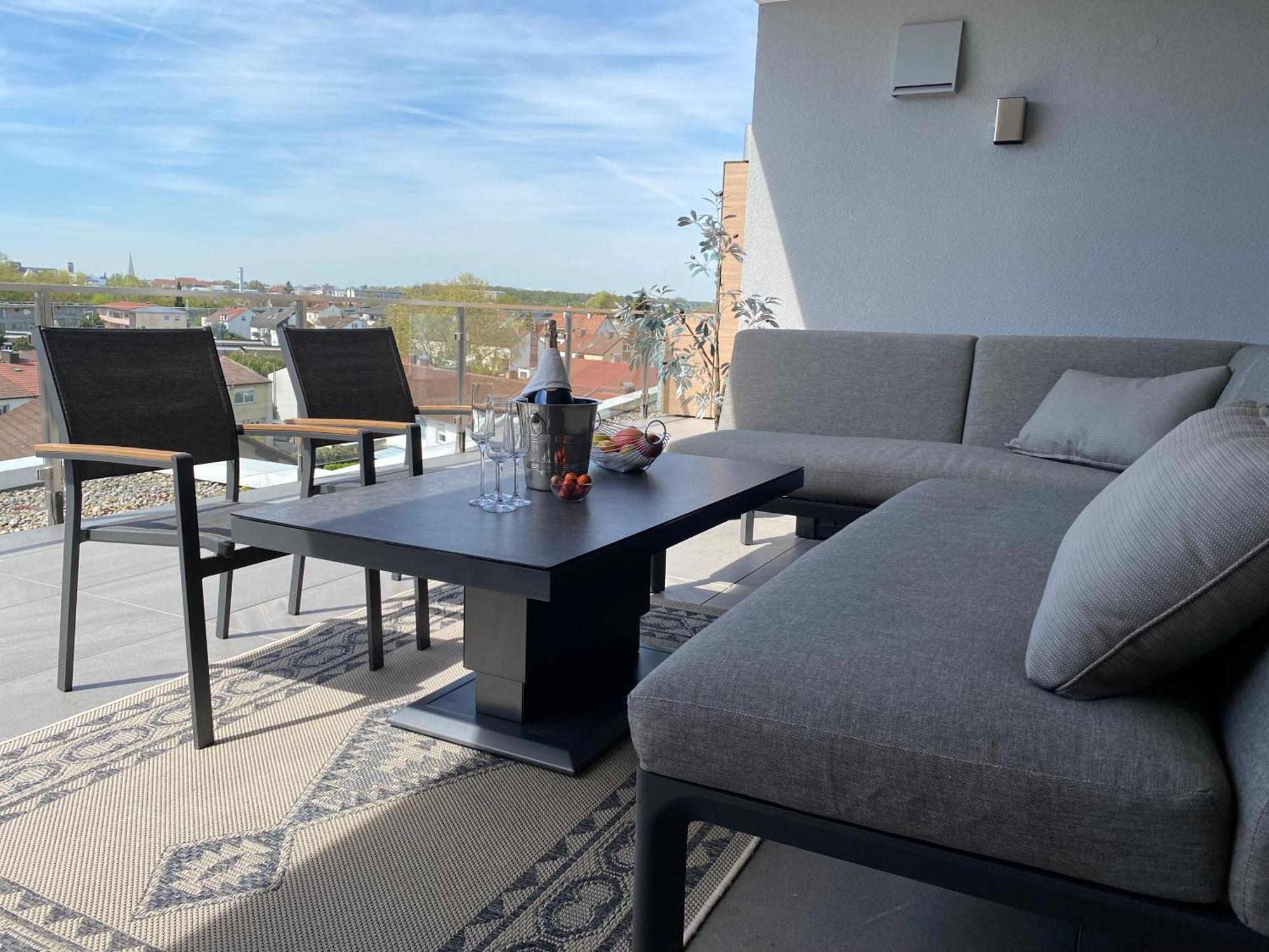 Penthouse Apartment Mit Alpenblick Friedrichshafen Eksteriør bilde