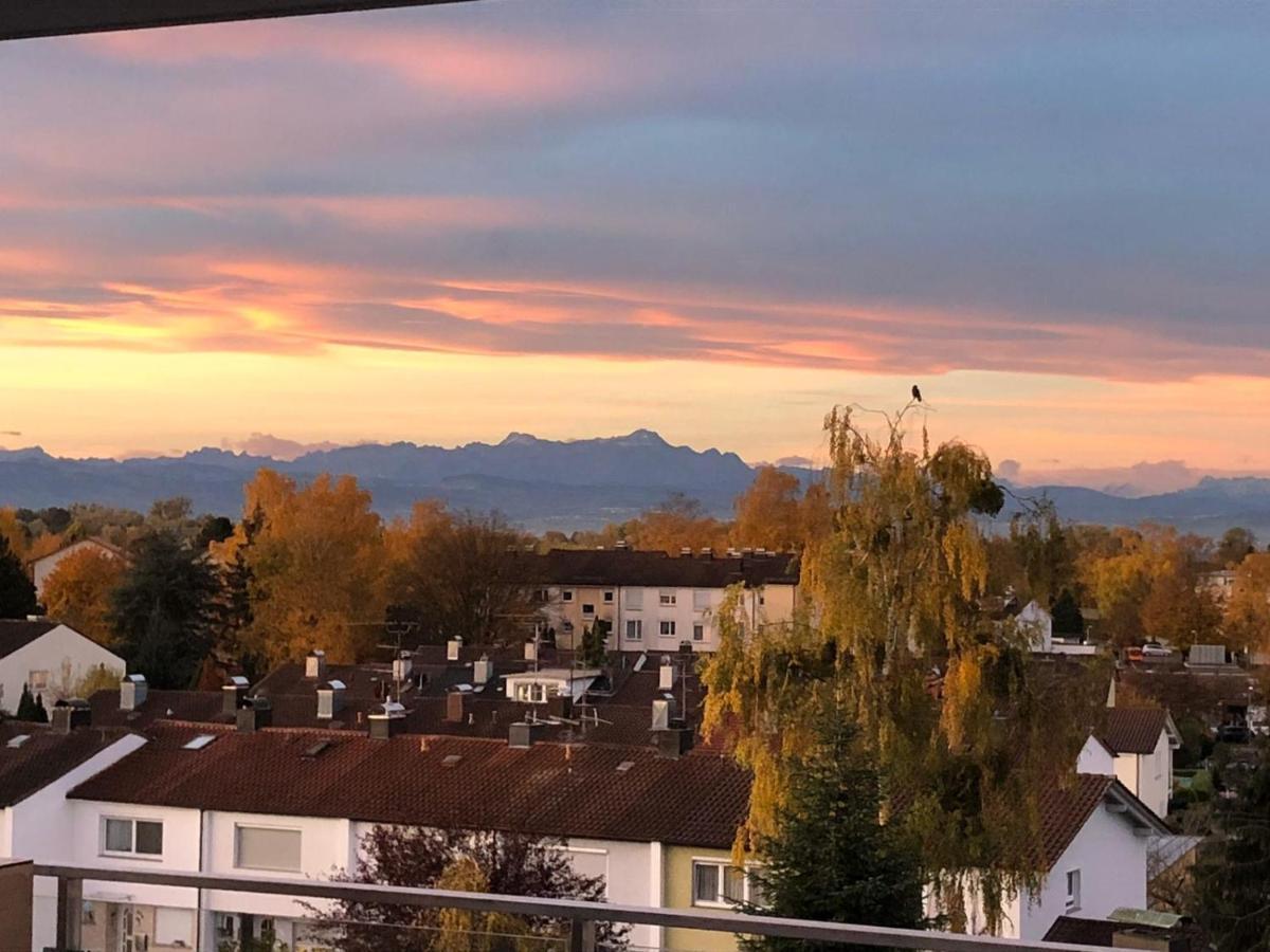 Penthouse Apartment Mit Alpenblick Friedrichshafen Eksteriør bilde