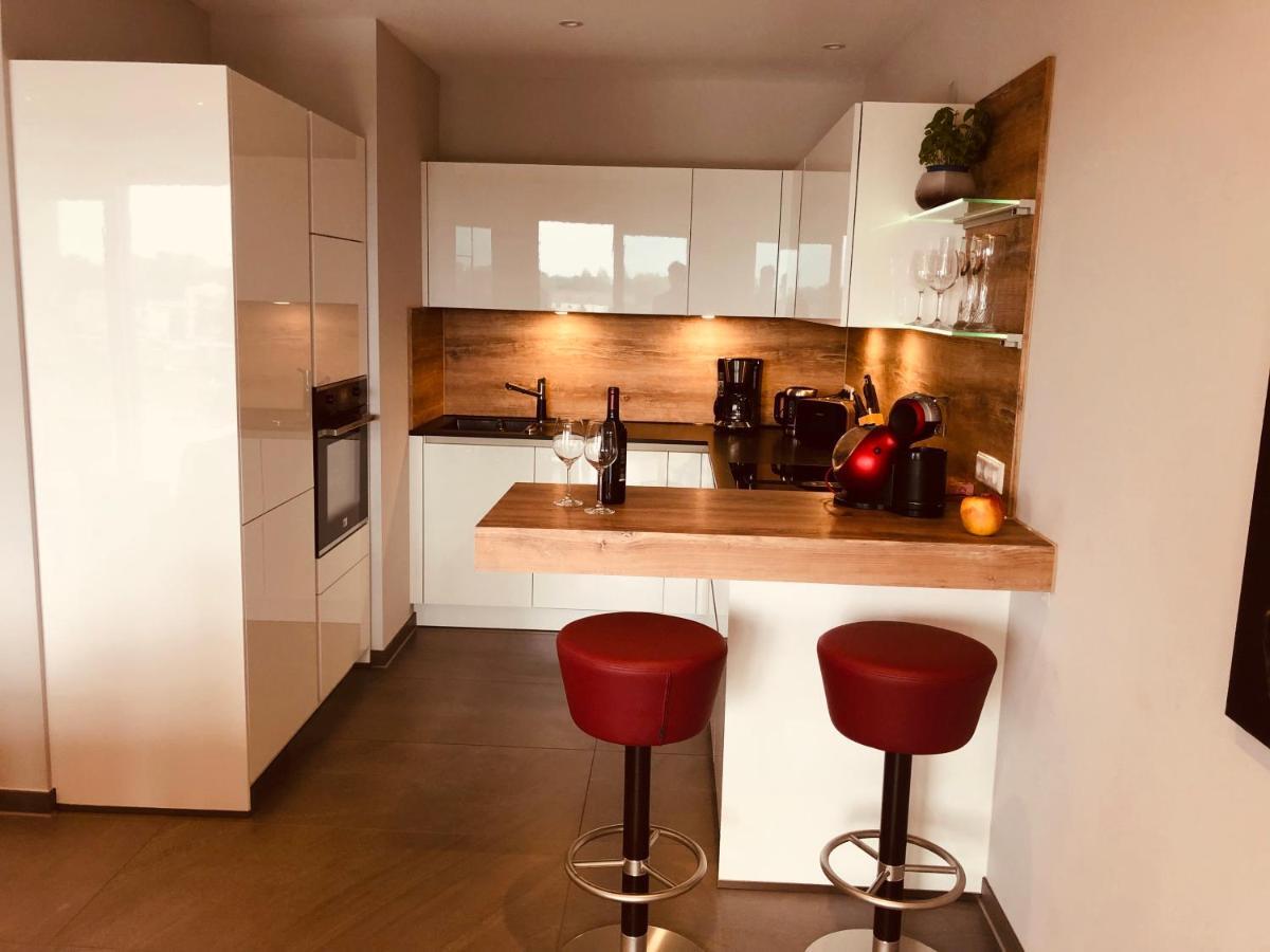 Penthouse Apartment Mit Alpenblick Friedrichshafen Eksteriør bilde